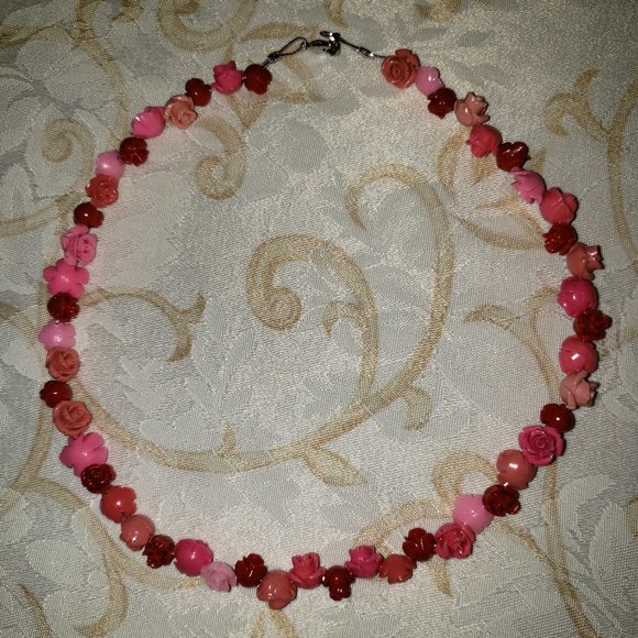 None Jewelry - Handmade Red and Pink Rose Set!